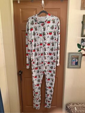 Meundies Grogu onesie